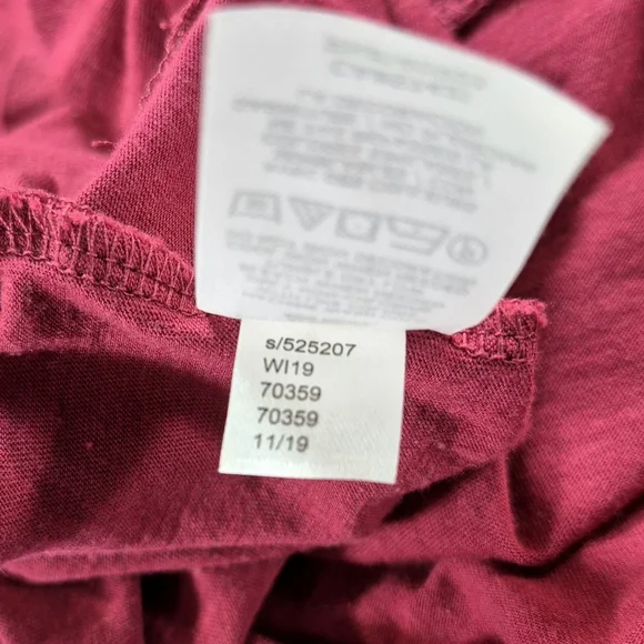 Loft Cranberry Ruffle Hem Long Sleeve T-Shirt Top Blouse Woman's Large - Picture 10 of 11